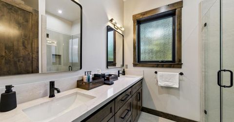 1091 Johnson Boulevard, South Lake Tahoe, CA 96150 Photo