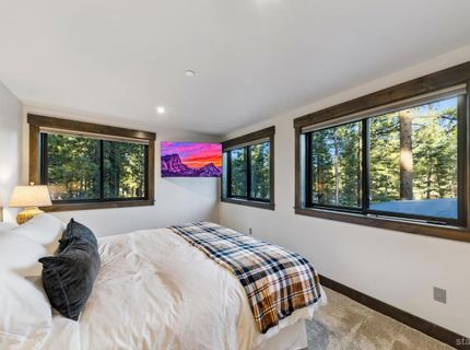 1091 Johnson Boulevard, South Lake Tahoe, CA 96150 Photo