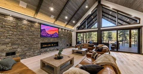 1091 Johnson Boulevard, South Lake Tahoe, CA 96150 Photo