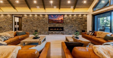 1091 Johnson Boulevard, South Lake Tahoe, CA 96150 Photo