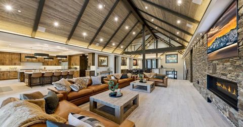 1091 Johnson Boulevard, South Lake Tahoe, CA 96150 Photo