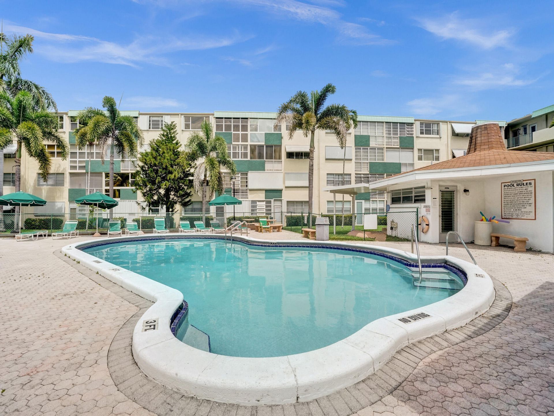 1333 E Hallandale Beach Boulevard, Unit 302, Hallandale Beach, FL 33009 Photo