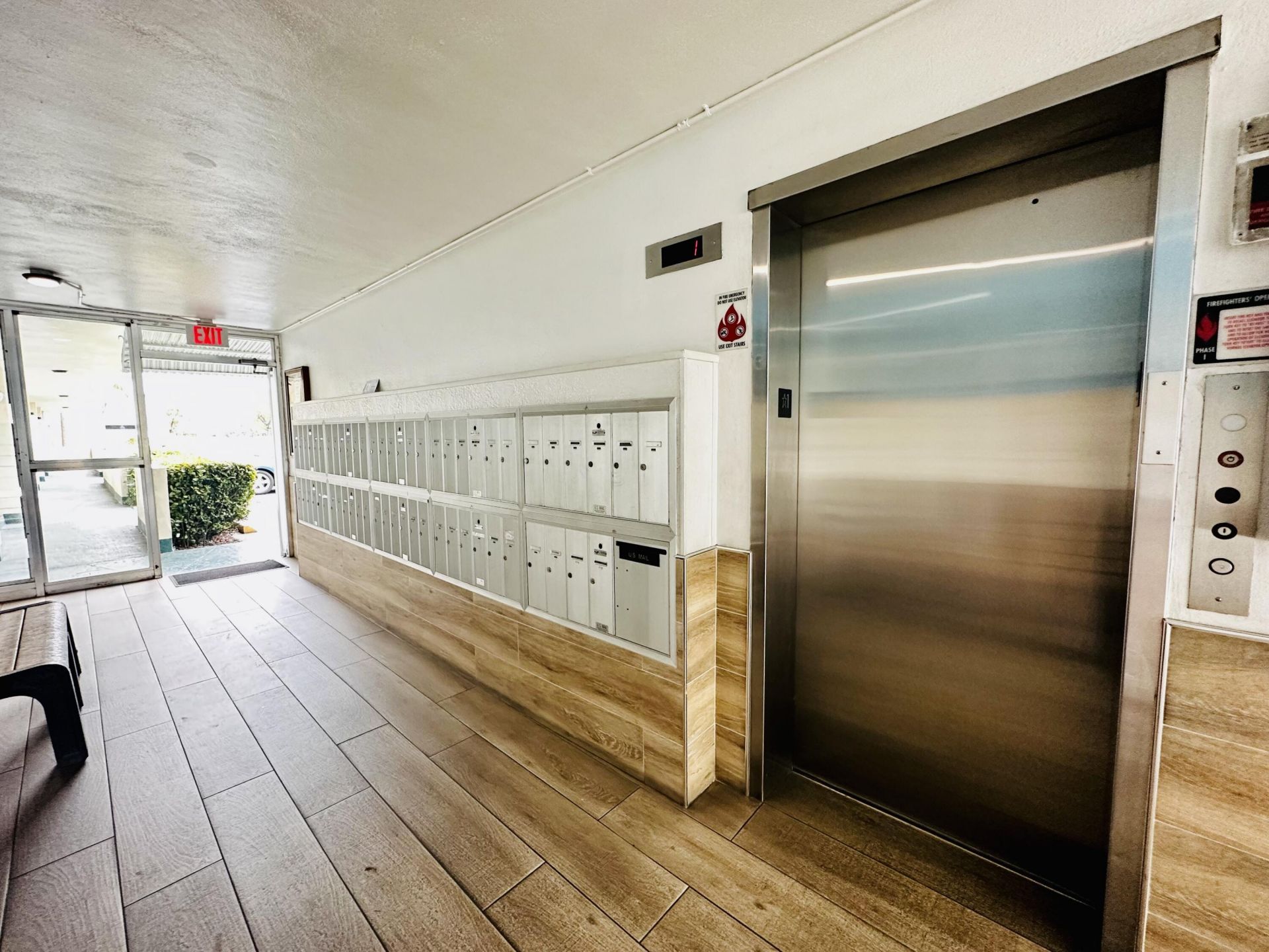 1333 E Hallandale Beach Boulevard, Unit 302, Hallandale Beach, FL 33009 Photo