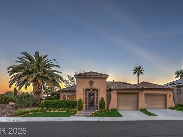 4740 Riva De Romanza Street, Las Vegas, NV 89135