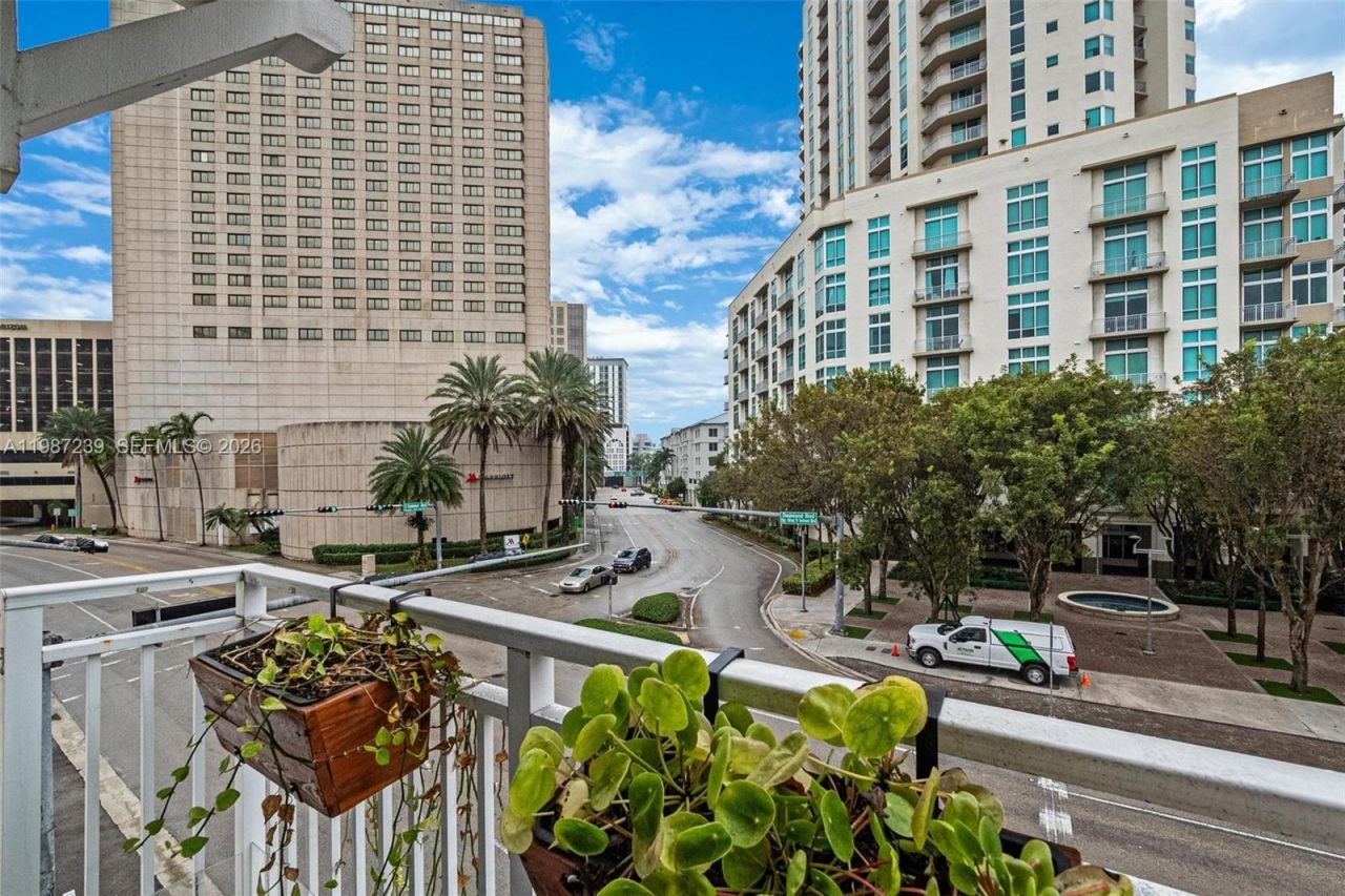 7290 SW 90th St , Unit 202, Miami, FL 33156 Photo