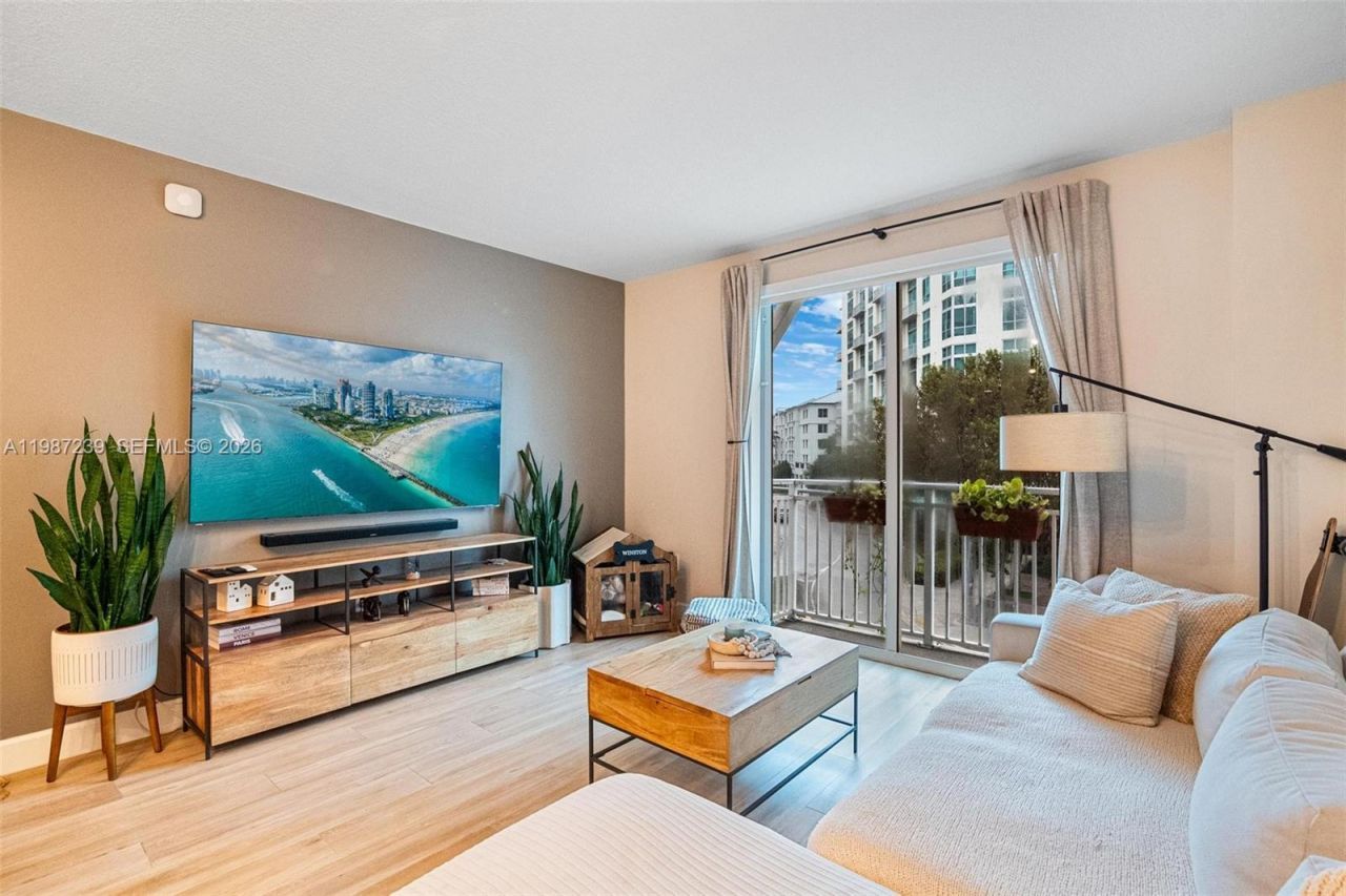 7290 SW 90th St , Unit 202, Miami, FL 33156 Photo