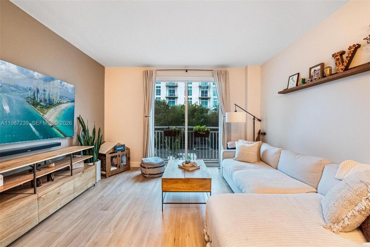 7290 SW 90th St , Unit 202, Miami, FL 33156 Photo