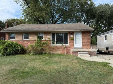 28930 Birchwood Street, Wayne, MI 48141