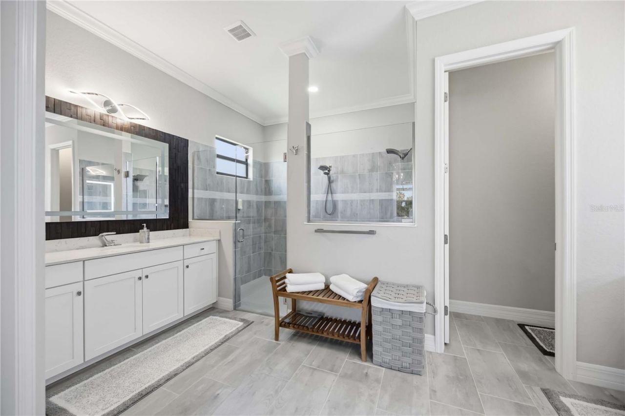 10744 Tarflower Drive, Venice, FL 34293 Photo