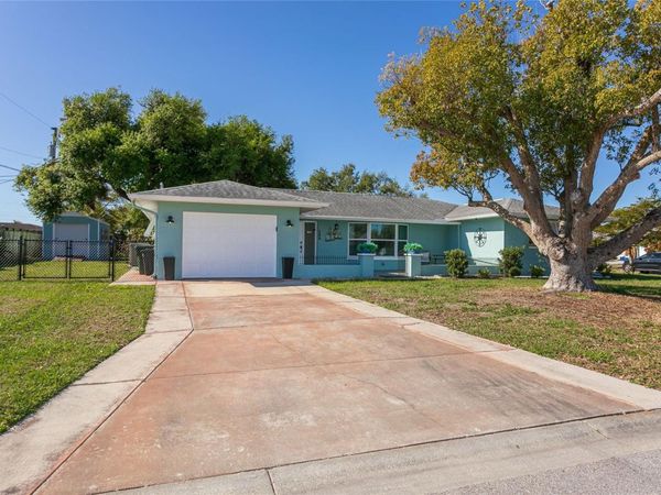 500 MOUNT VERNON DRIVE , VENICE, FL 34293