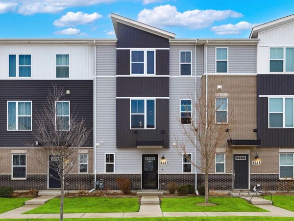 4213 Calder Lane , Aurora, IL 60504