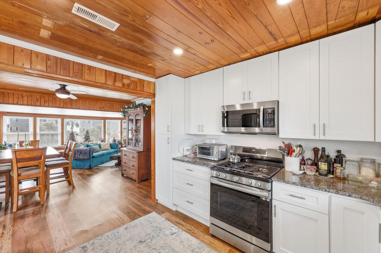 1408 S Ocean Blvd. Photo 7