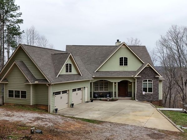 460 Cross Creek Dr , South Pittsburg, TN 37380