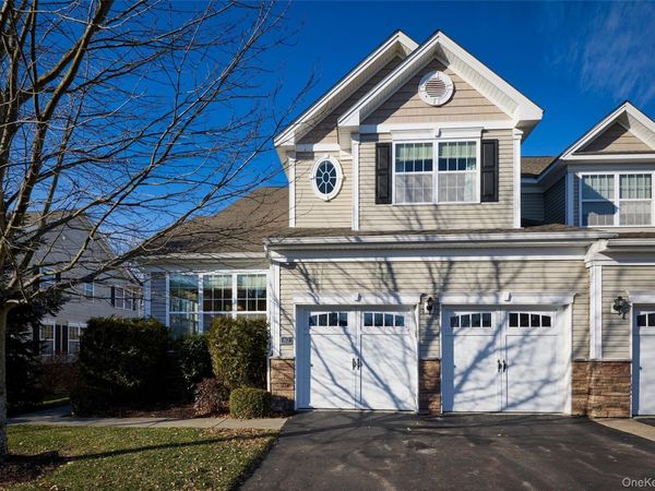 40 Evan Court, Fishkill, NY 12524