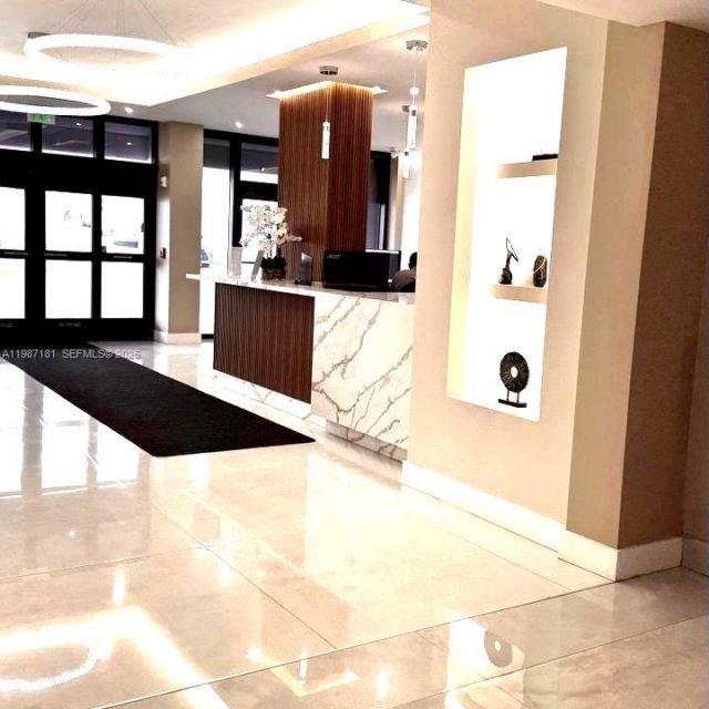 2401 S Ocean Dr, Unit 701, Hollywood, FL 33019 Photo