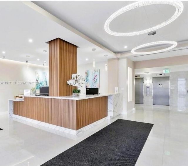 2401 S Ocean Dr , Unit 701, Hollywood, FL 33019 Photo