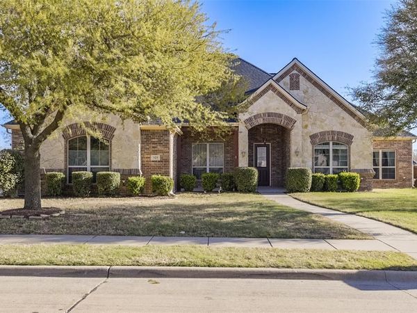 101 Tee Side Drive, Waxahachie, TX 75165