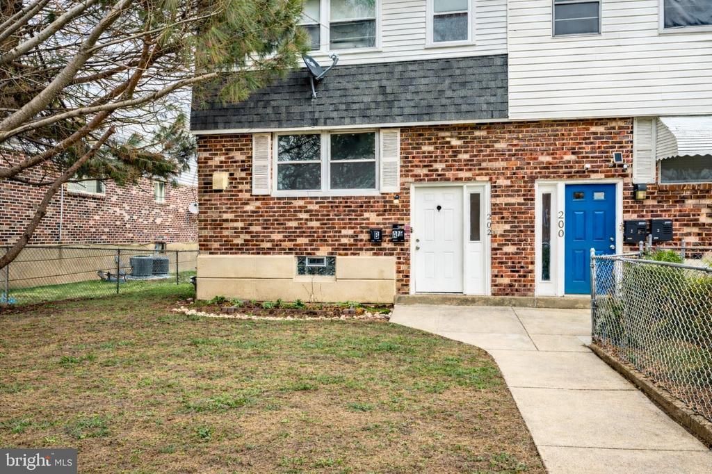 202 GREEN STREET , HOLMES, PA 19043