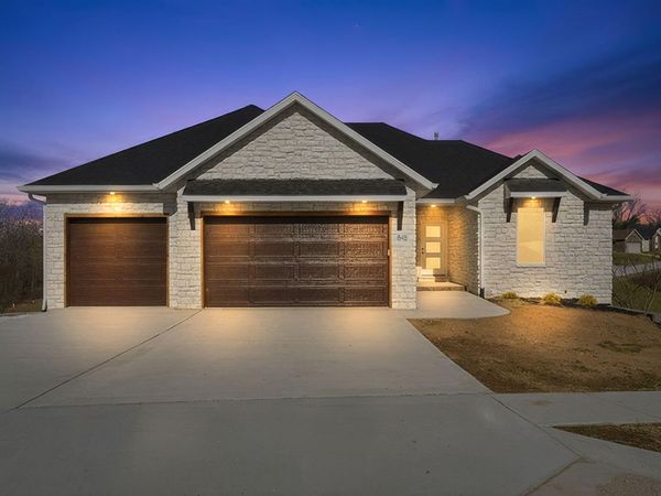 845 S Black Sands Avenue, Nixa, MO 65714