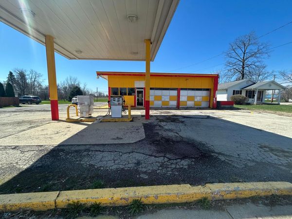 31 S Main Street, Jeffersonville, OH 43128