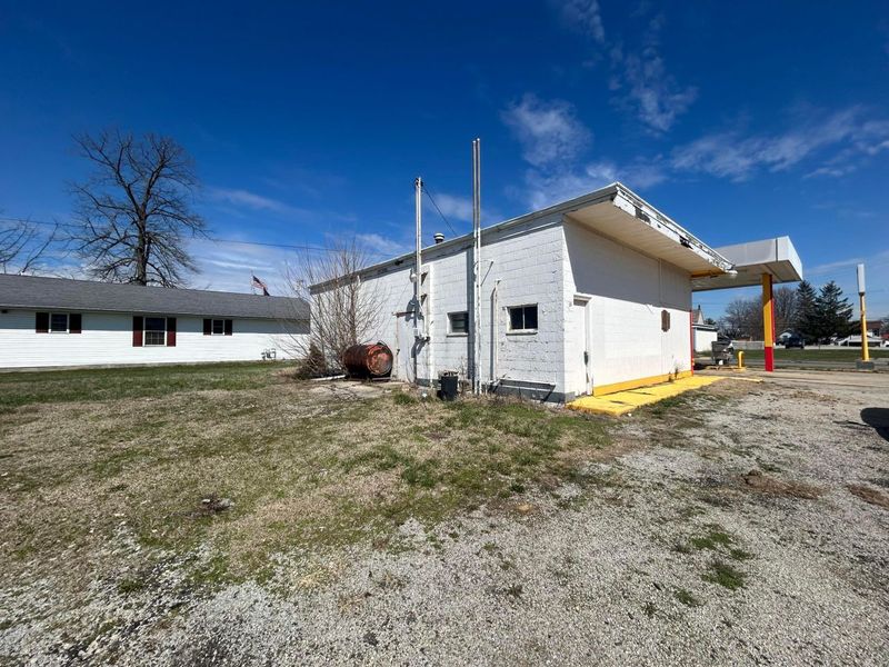 31 S Main Street, Jeffersonville, OH 43128 Photo 5