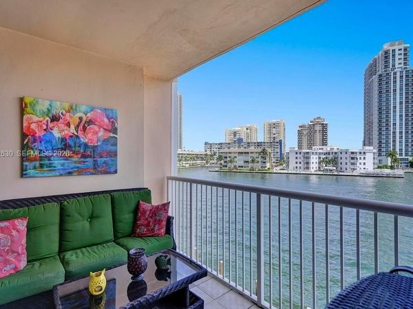 121 Golden Isles Dr , Unit 205, Hallandale Beach, FL 33009