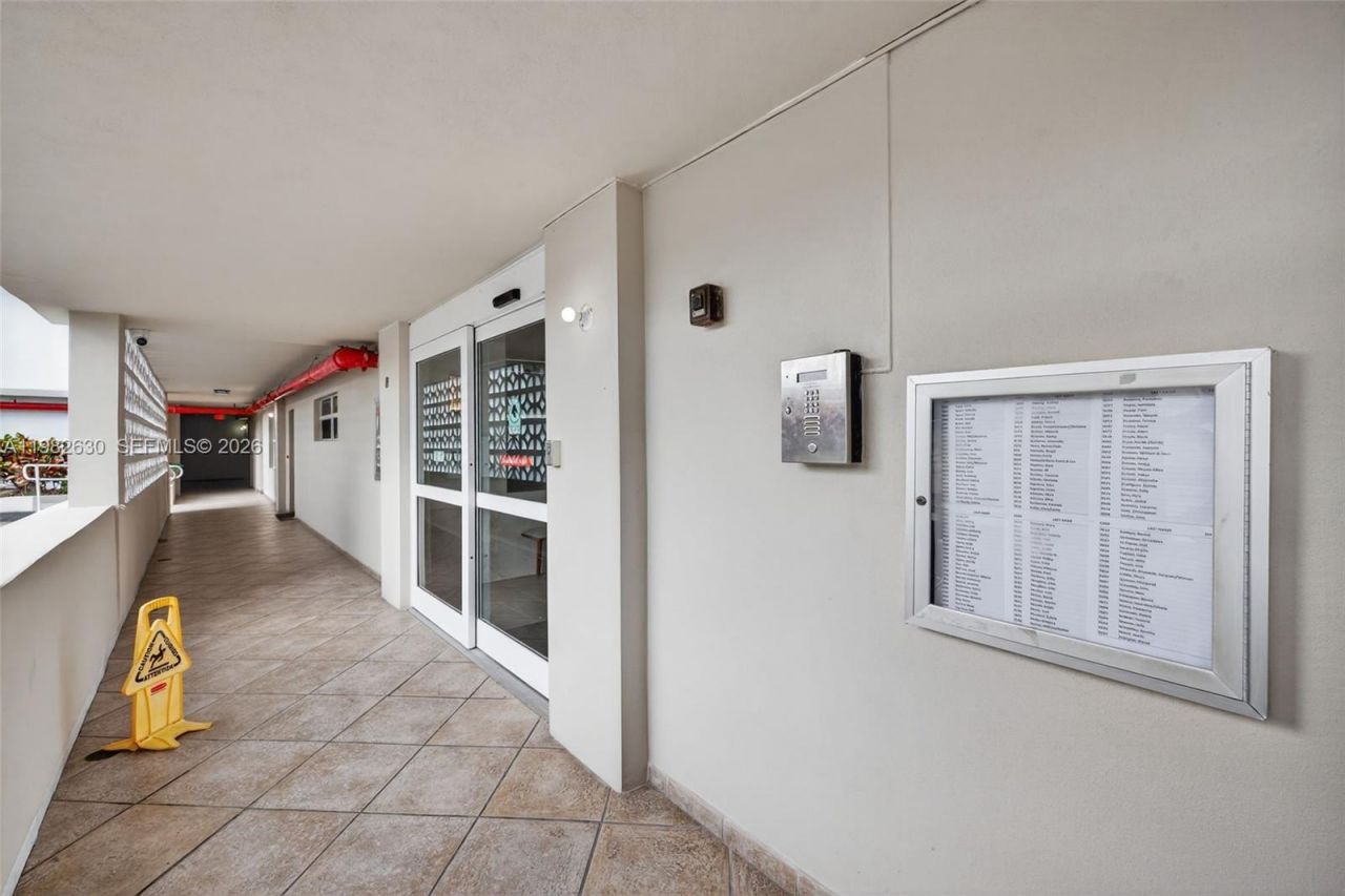 121 Golden Isles Dr, Unit 205, Hallandale Beach, FL 33009 Photo