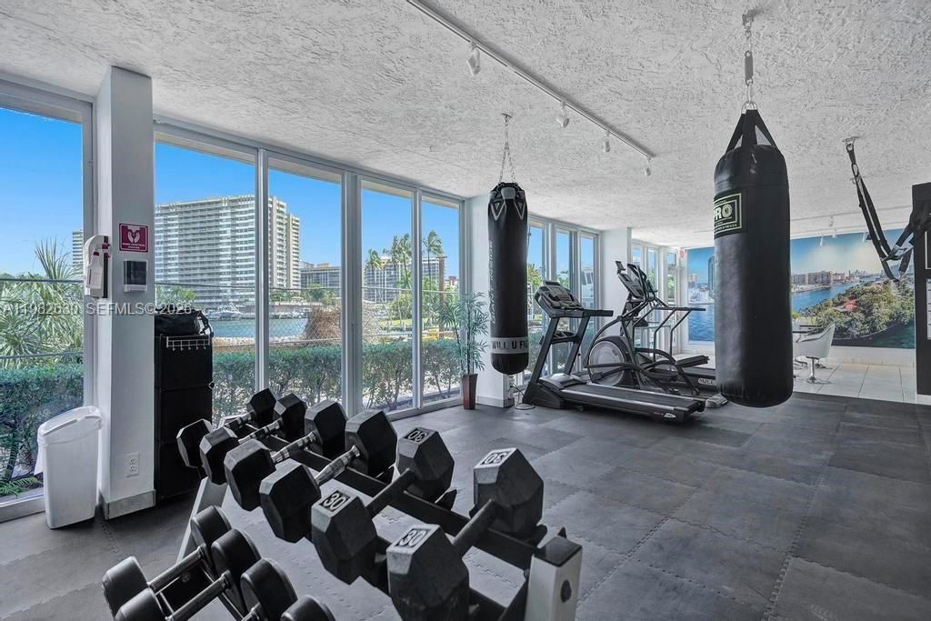 121 Golden Isles Dr , Unit 205, Hallandale Beach, FL 33009 Photo