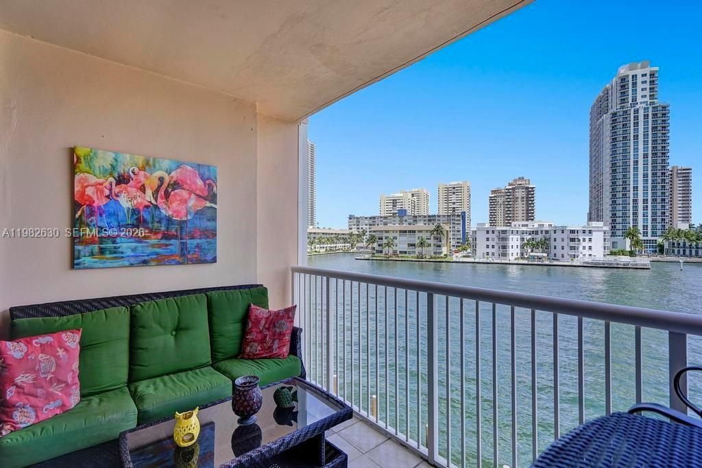 121 Golden Isles Dr, Unit 205, Hallandale Beach, FL 33009 Photo