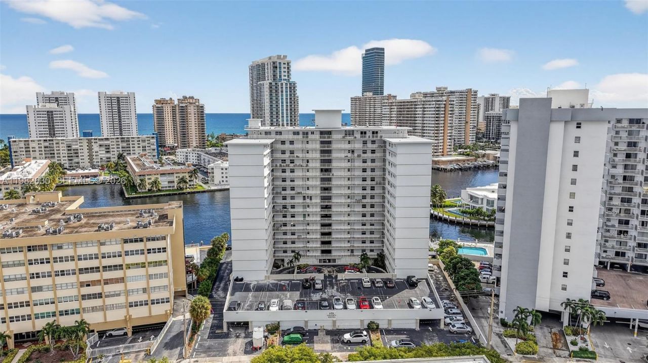 121 Golden Isles Dr, Unit 205, Hallandale Beach, FL 33009 Photo