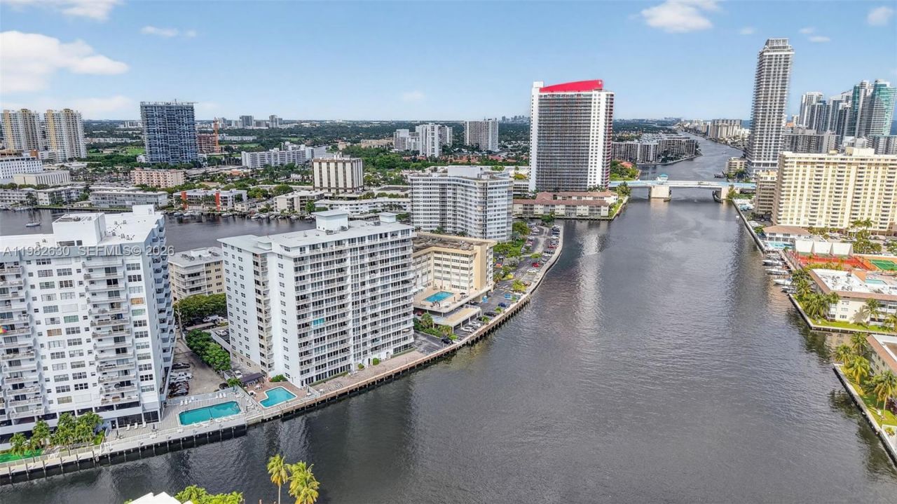 121 Golden Isles Dr , Unit 205, Hallandale Beach, FL 33009 Photo