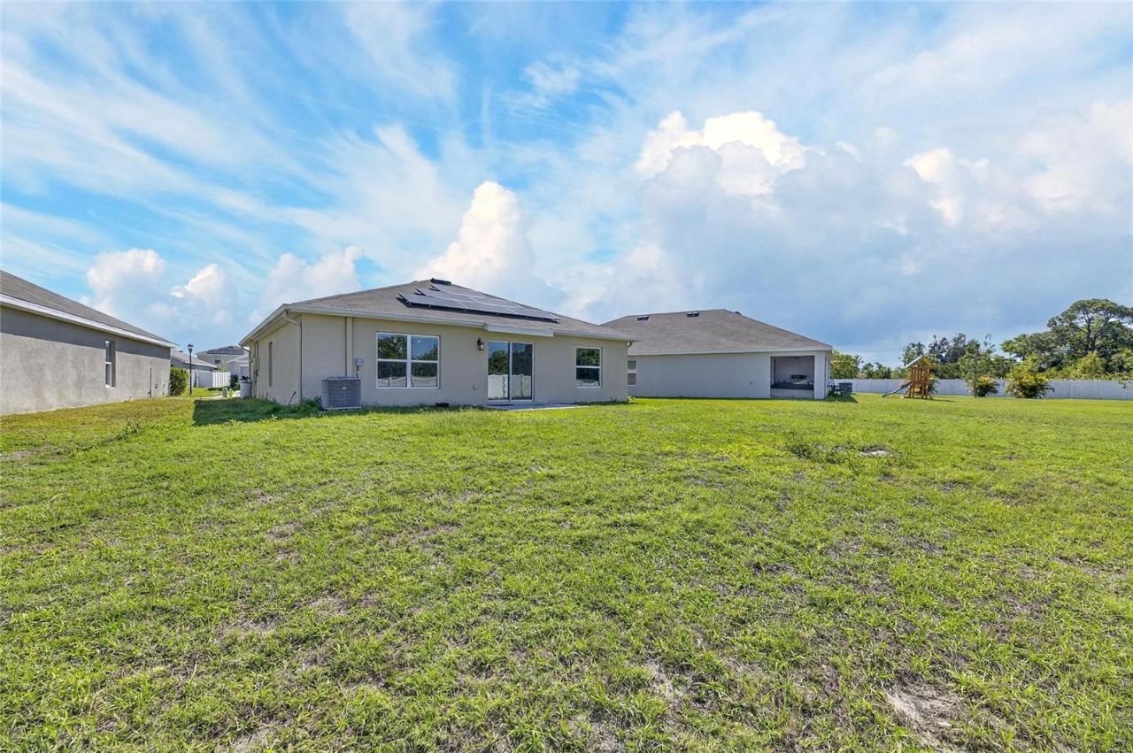 1324 Ocean Spray Drive , Ruskin, FL 33570 Photo