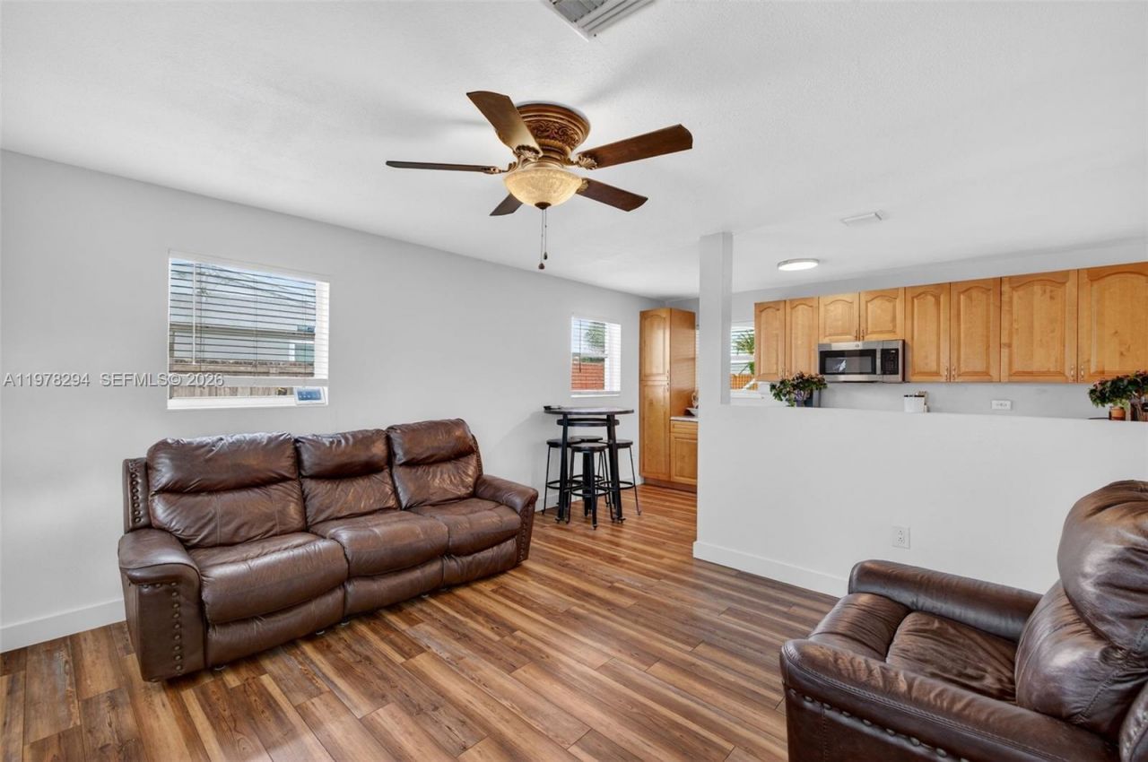 731 N 69th Ave, Hollywood, FL 33024 Photo