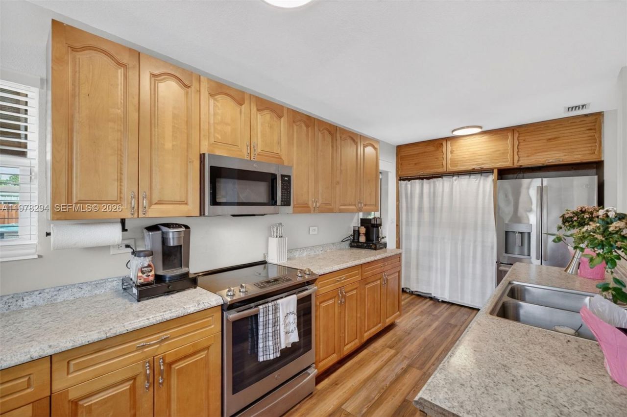 731 N 69th Ave , Hollywood, FL 33024 Photo