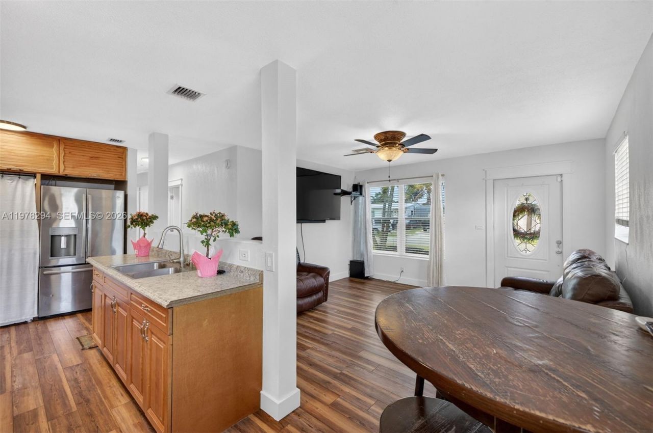 731 N 69th Ave , Hollywood, FL 33024 Photo