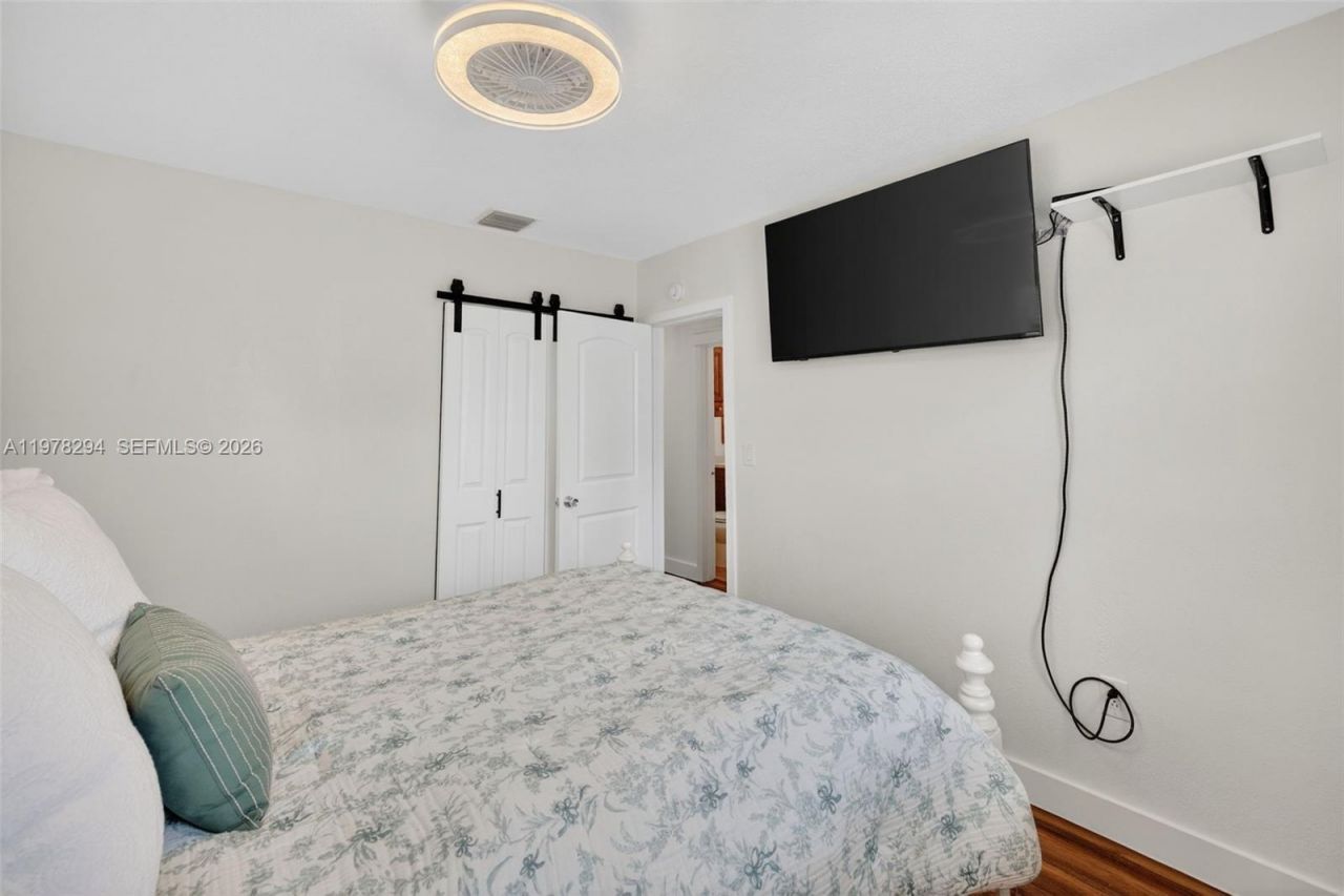 731 N 69th Ave , Hollywood, FL 33024 Photo