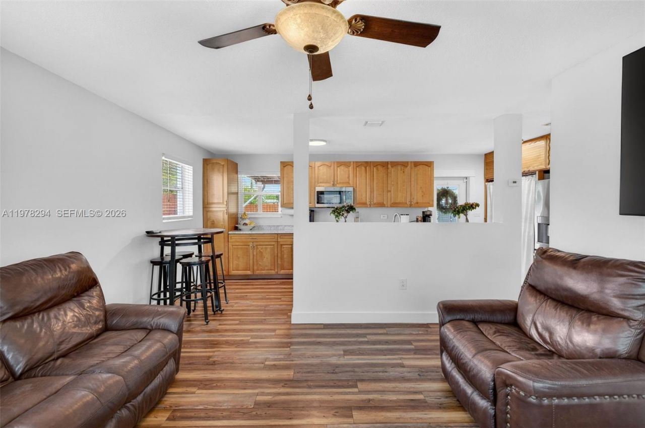 731 N 69th Ave, Hollywood, FL 33024 Photo