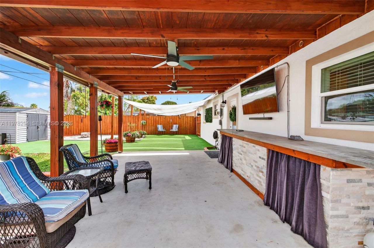 731 N 69th Ave , Hollywood, FL 33024 Photo