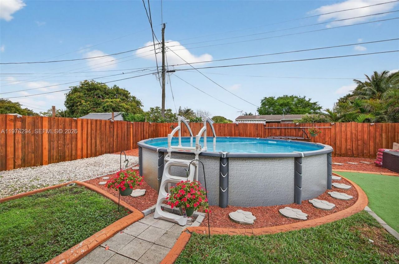 731 N 69th Ave , Hollywood, FL 33024 Photo