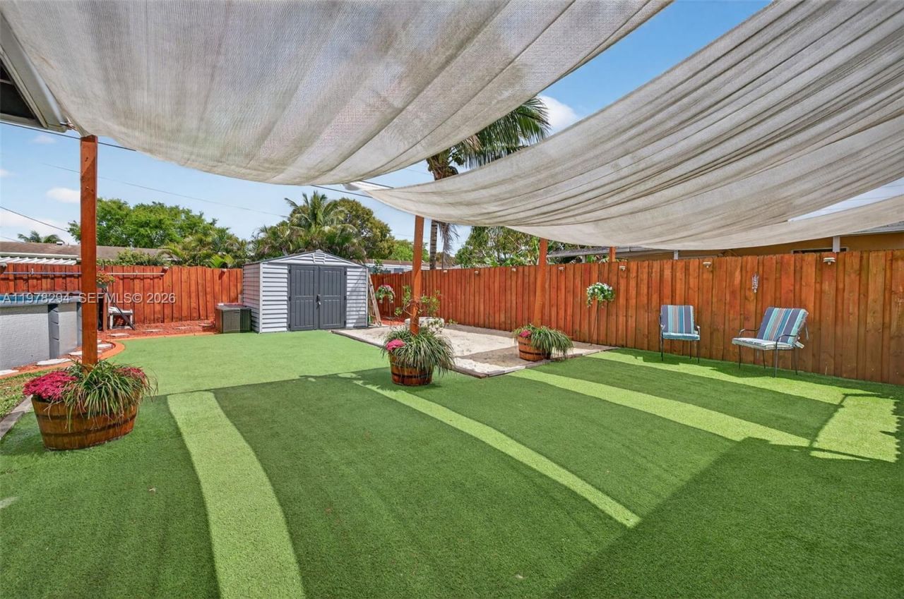 731 N 69th Ave , Hollywood, FL 33024 Photo