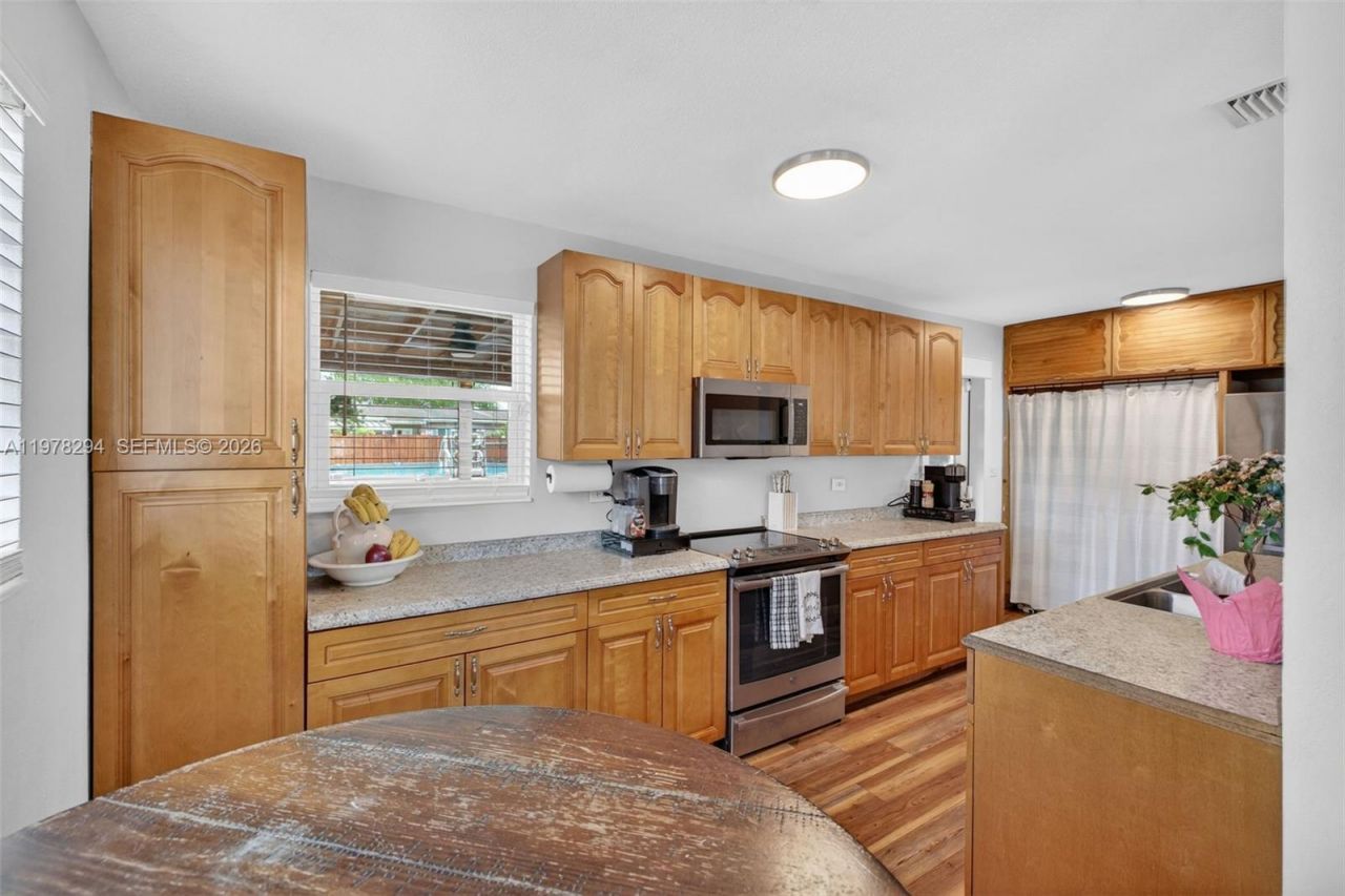 731 N 69th Ave, Hollywood, FL 33024 Photo