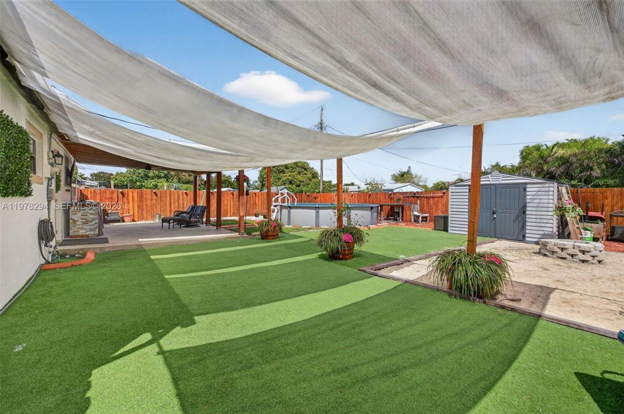 731 N 69th Ave , Hollywood, FL 33024 Photo