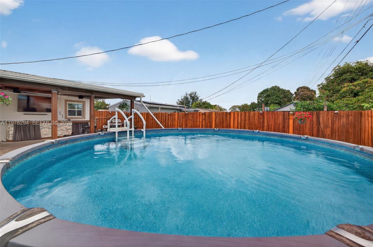 731 N 69th Ave , Hollywood, FL 33024 Photo