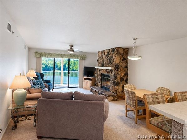 611 Lazy Days Road, Unit D1, Osage Beach, MO 65065