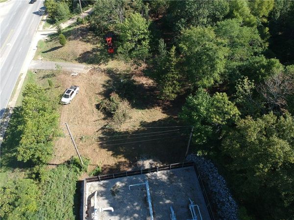 236 N Crossover Road, Fayetteville, AR 72701