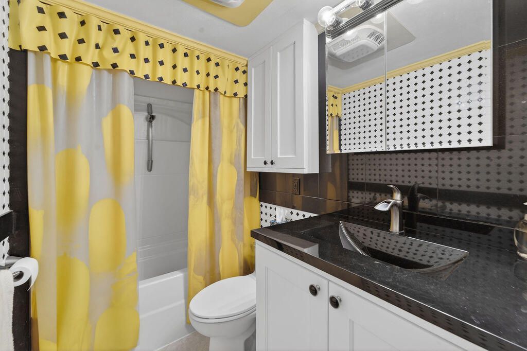 3200 NE 7th Court, Unit 201a, Pompano Beach, FL 33062 Photo