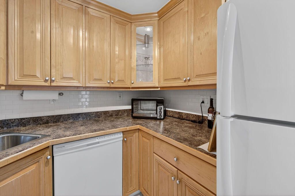 3200 NE 7th Court, Unit 201a, Pompano Beach, FL 33062 Photo