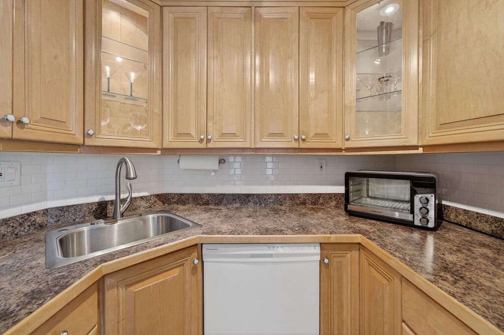 3200 NE 7th Court, Unit 201a, Pompano Beach, FL 33062 Photo