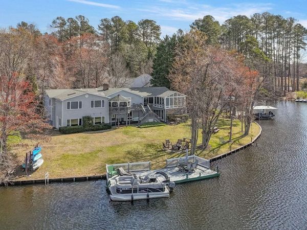 7 DOVER CT , Palmyra, VA 22963