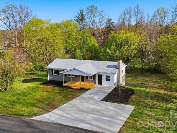 1033 Stagecoach Trail, Lenoir, NC 28645